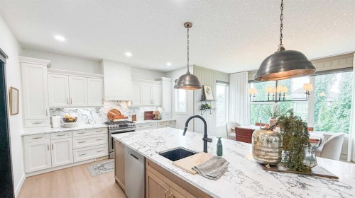 107 Auburn Sound Cove Se, Calgary, AB - Indoor Photo Showing Kitchen With Upgraded Kitchen