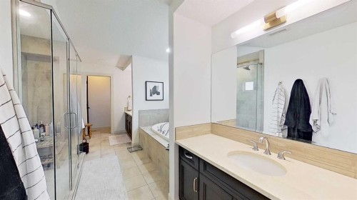 107 Auburn Sound Cove Se, Calgary, AB - Indoor Photo Showing Bathroom