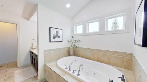 107 Auburn Sound Cove Se, Calgary, AB - Indoor Photo Showing Bathroom