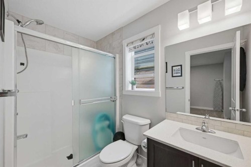194 Cornerstone Road Ne, Calgary, AB - Indoor Photo Showing Bathroom