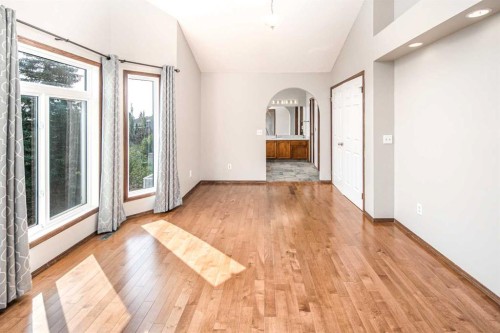 131 Edgebrook Close Nw, Calgary, AB - Indoor Photo Showing Other Room