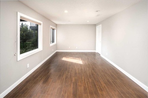 131 Edgebrook Close Nw, Calgary, AB - Indoor Photo Showing Other Room