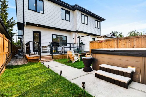 236 30 Avenue Ne, Calgary, AB - Outdoor With Deck Patio Veranda With Exterior