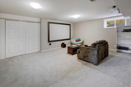 242 Crystal Green Point, Okotoks, AB - Indoor