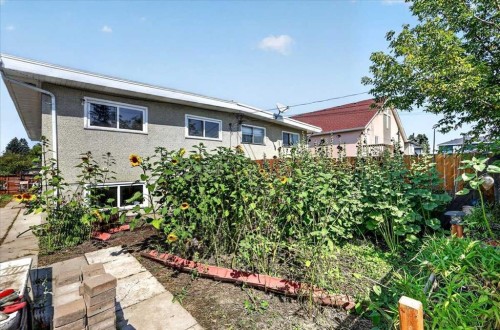 4309 26 Avenue Se, Calgary, AB - Outdoor
