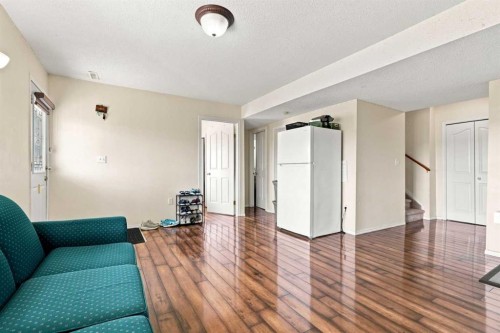 55 Anaheim Crescent Ne, Calgary, AB 