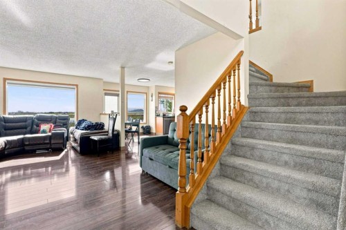 55 Anaheim Crescent Ne, Calgary, AB 