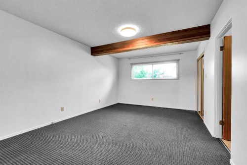 7819 7 Street Sw, Calgary, AB - Indoor Photo Showing Other Room
