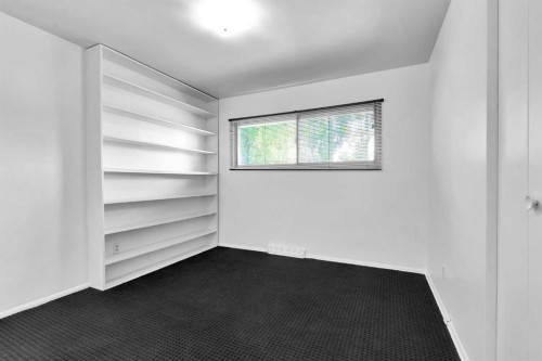 7819 7 Street Sw, Calgary, AB - Indoor Photo Showing Other Room