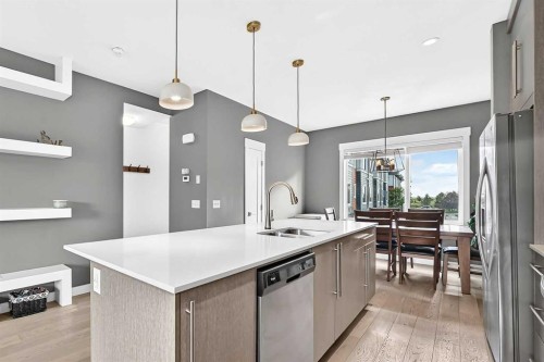 2-111 Rainbow Falls Gate, Chestermere, AB 