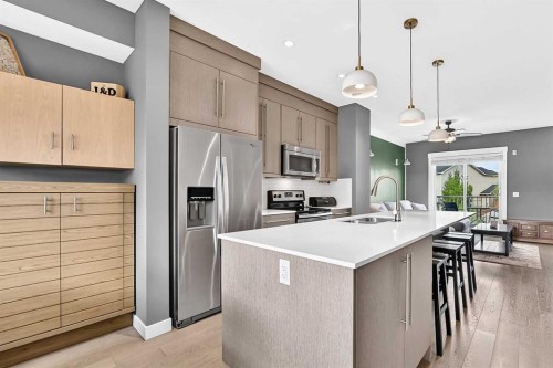 2-111 Rainbow Falls Gate, Chestermere, AB 