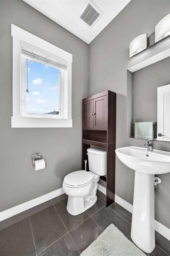 2-111 Rainbow Falls Gate, Chestermere, AB 