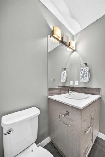 2-111 Rainbow Falls Gate, Chestermere, AB 