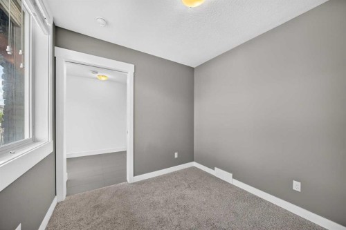 2-111 Rainbow Falls Gate, Chestermere, AB 