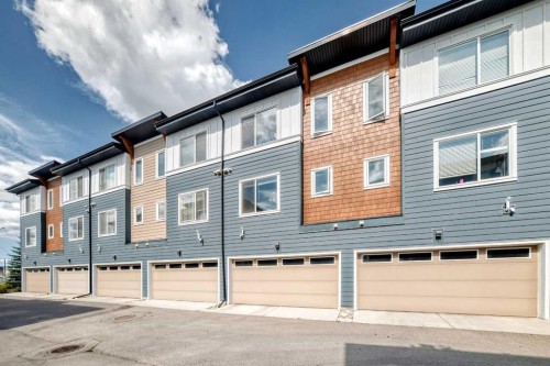 2-111 Rainbow Falls Gate, Chestermere, AB 