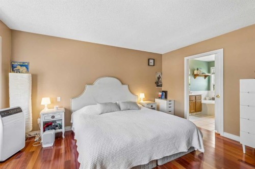 684 Sunmills Drive Se, Calgary, AB - Indoor Photo Showing Bedroom