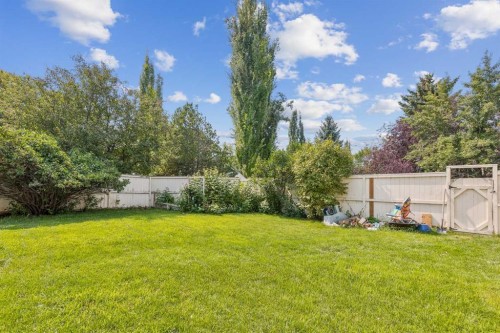 684 Sunmills Drive Se, Calgary, AB - Outdoor