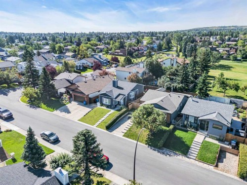 159 Bernard Way Nw, Calgary, AB 