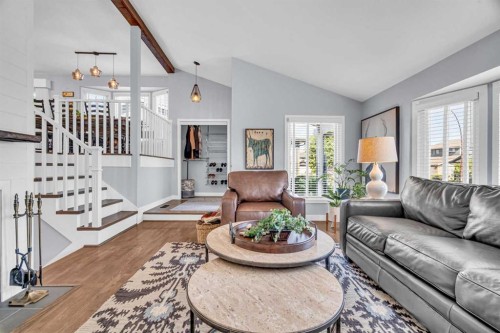 159 Bernard Way Nw, Calgary, AB 