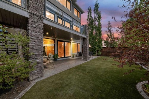 33 Aspen Summit Circle Sw, Calgary, AB - Outdoor