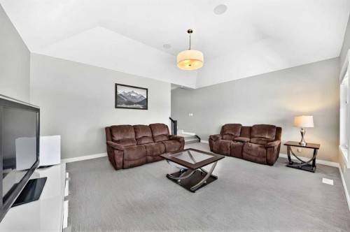 33 Aspen Summit Circle Sw, Calgary, AB - Indoor Photo Showing Other Room
