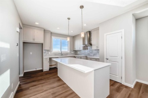 608 Sora Boulevard Se, Calgary, AB 