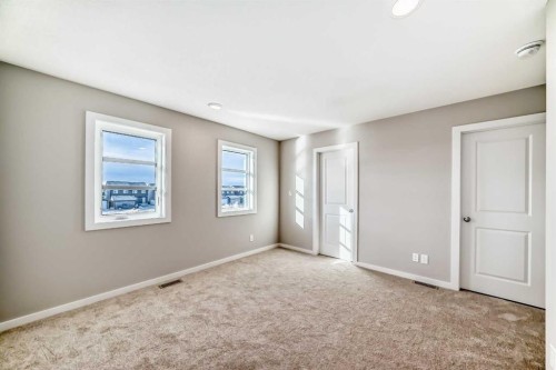 608 Sora Boulevard Se, Calgary, AB 