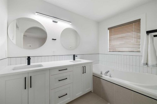 56 West Cedar Rise Sw, Calgary, AB - Indoor Photo Showing Bathroom
