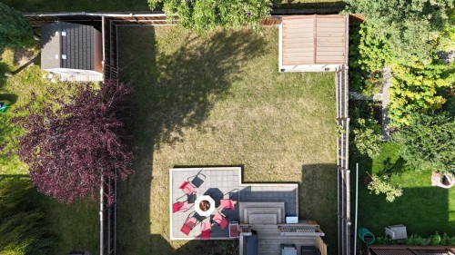 56 West Cedar Rise Sw, Calgary, AB - Outdoor