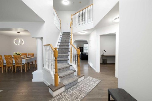 56 West Cedar Rise Sw, Calgary, AB - Indoor Photo Showing Other Room