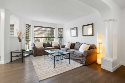 56 West Cedar Rise Sw, Calgary, AB - Indoor Photo Showing Living Room
