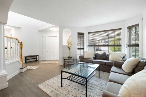 56 West Cedar Rise Sw, Calgary, AB - Indoor Photo Showing Living Room