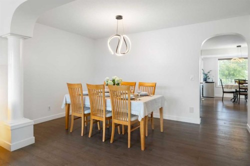 56 West Cedar Rise Sw, Calgary, AB - Indoor Photo Showing Dining Room