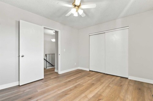 35-740 Bracewood Drive Sw, Calgary, AB - Indoor Photo Showing Other Room