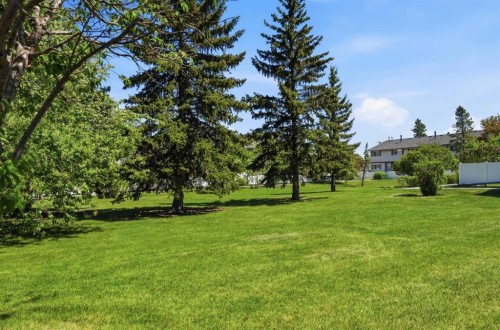 35-740 Bracewood Drive Sw, Calgary, AB - Outdoor