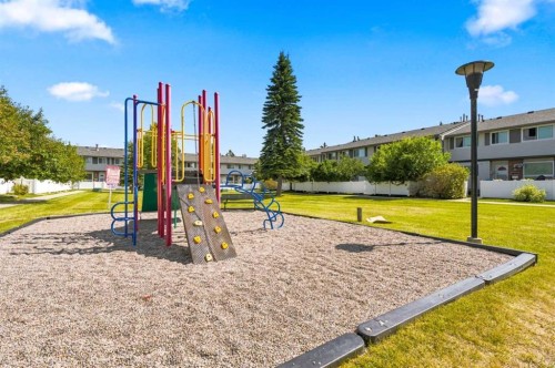 35-740 Bracewood Drive Sw, Calgary, AB - Outdoor