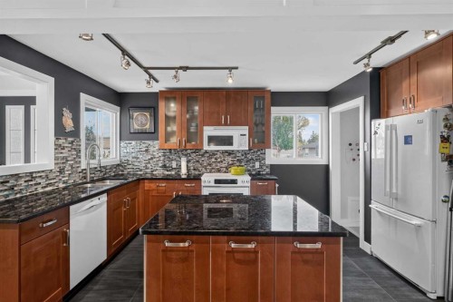21 Rossmere Road Sw, Calgary, AB 