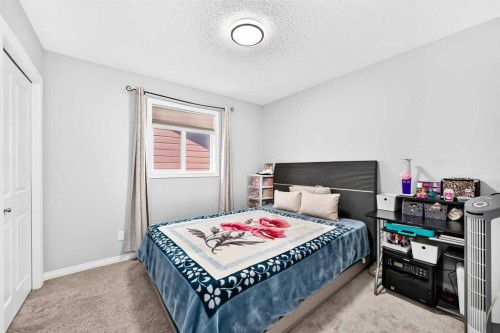 8 Skyview Point Terrace Ne, Calgary, AB - Indoor Photo Showing Bedroom