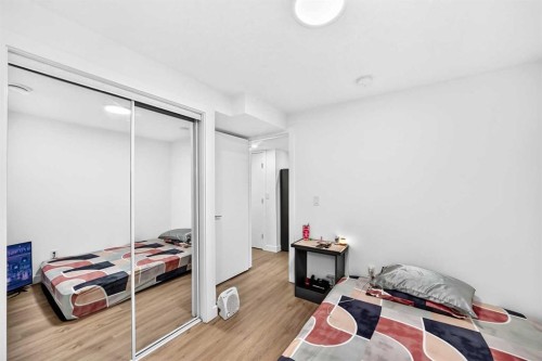 8 Skyview Point Terrace Ne, Calgary, AB - Indoor Photo Showing Other Room