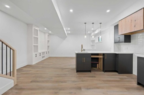 514 37 Street Sw, Calgary, AB - Indoor