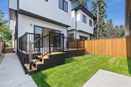 514 37 Street Sw, Calgary, AB - Outdoor