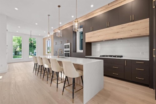 514 37 Street Sw, Calgary, AB - Indoor