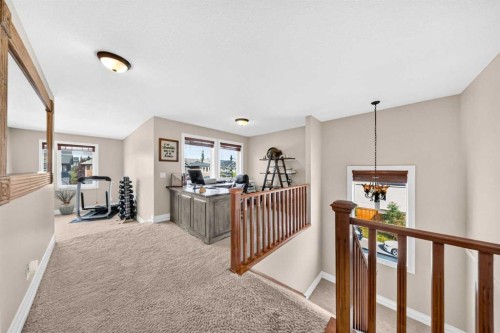 117 Evanspark Circle Nw, Calgary, AB - Indoor Photo Showing Other Room