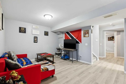 215 Redstone Heights Ne, Calgary, AB - Indoor