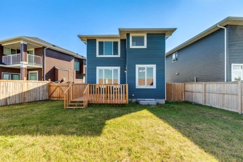 215 Redstone Heights Ne, Calgary, AB - Outdoor