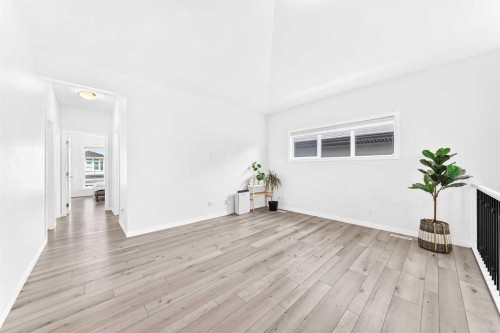 105 Magnolia Manor Se, Calgary, AB - Indoor Photo Showing Other Room