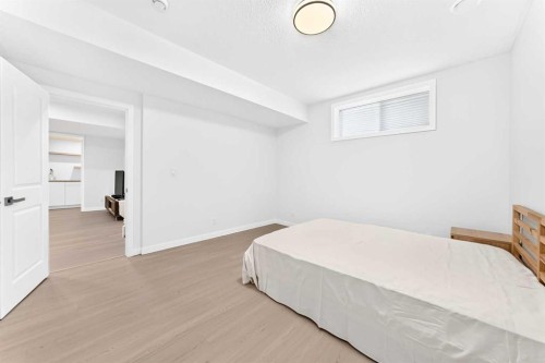 105 Magnolia Manor Se, Calgary, AB - Indoor