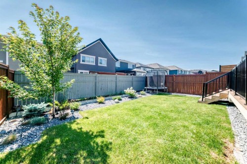 105 Magnolia Manor Se, Calgary, AB - Outdoor