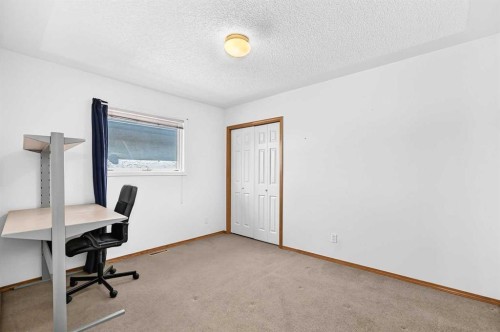 2917 Signal Hill Heights Sw, Calgary, AB - Indoor