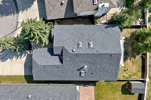 2917 Signal Hill Heights Sw, Calgary, AB - Outdoor